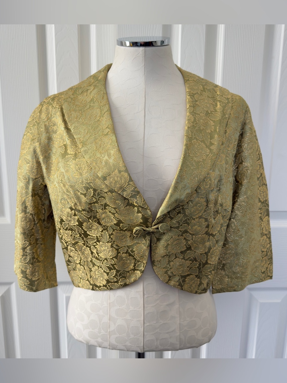 National Fur and Fashion Vintage 50/60s Gold Metallic Cropped Jacket Size M